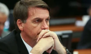 Centrão pressiona Bolsonaro a apoiar Tarcísio antes de ir para prisão