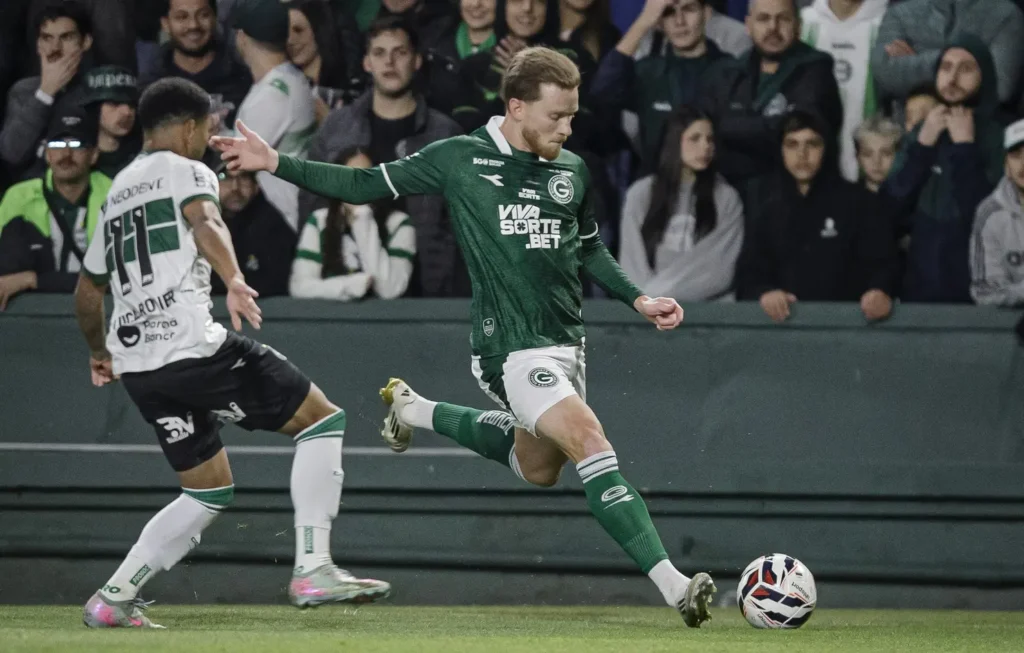 Goiás segura empate com Coritiba, mas perde a chance de voltar à liderança da Série B 2 Goiás