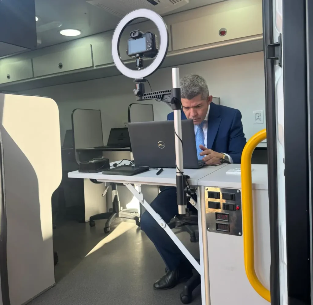 Detran-GO lança vans para levar provas teóricas e serviços de identificação ao interior 2 provas teóricas