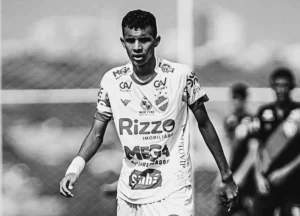 Daniel Mariano, quando defendeu a camisa colorada (Foto: divulgação | VNFC)