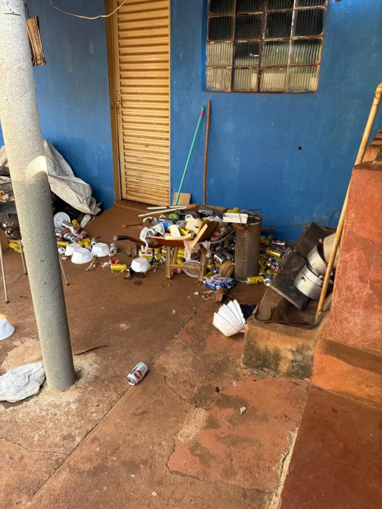 Mulher é presa suspeita de maus-tratos contra mãe idosa em Nilópolis (GO)