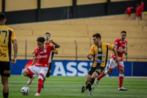 O Colorado fecha a rodada com 38 pontos na tabela, e sete jogos sem vitória (Foto: Roberto Corrêa | VNFC)