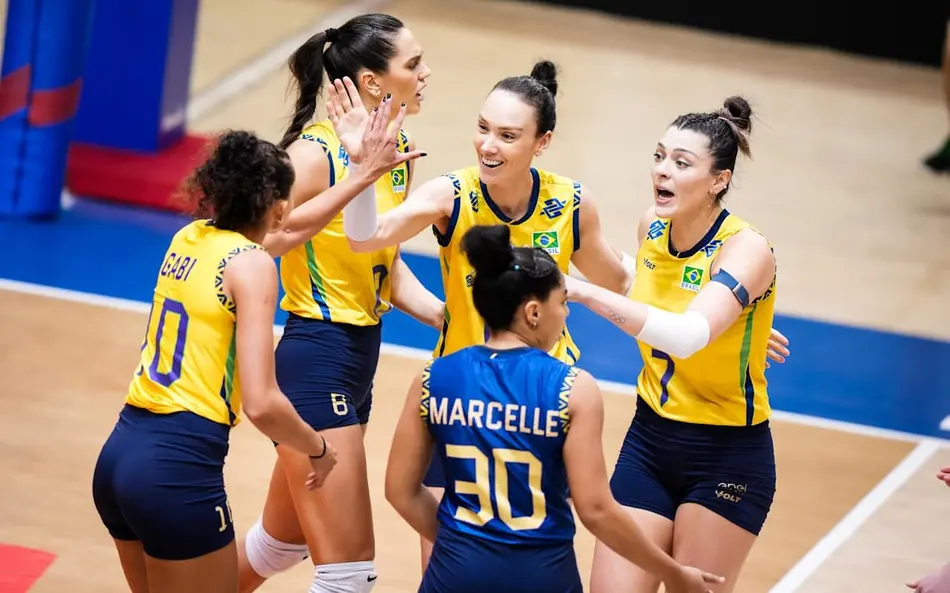 Brasil vence Japão no tie-break e garante bronze no Mundial de Vôlei Feminino 2025; Itália é campeã Seleção brasileira perde para Itália na semifinal,
