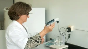 Nova lei reestrutura a Fapeg, promovendo parcerias mais eficientes e seguras entre governo, universidades, institutos e empresas | Foto: Fapeg