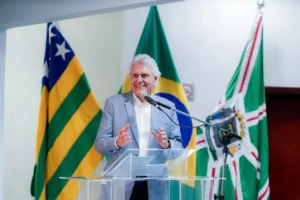 Possível saída de Caiado do UB expõe fragmentação do campo conservador