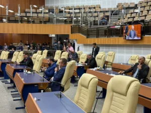 Vereadores de Goiânia discutem impasse do pagamento das emendas 