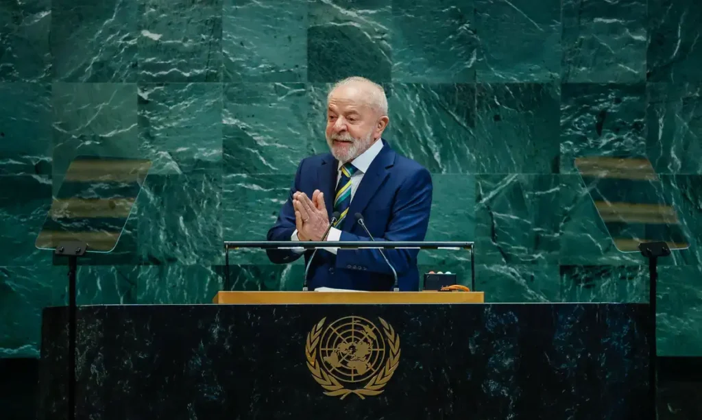 Lula fala sobre ligação com Trump: "Pintou uma indústria petroquímica" 2 Lula