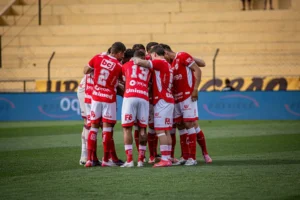 O Vila Nova se encontra em 13º na tabela do Brasileiro, com 39 pontos adquiridos (Foto: Roberto Corrêa | VNFC)