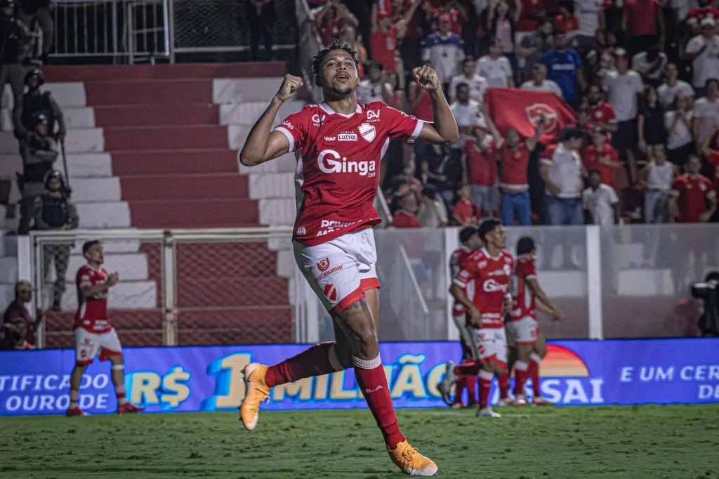 O Colorado soma 43 pontos, na 12ª posição (Foto: Roberto Corrêa | VNFC)