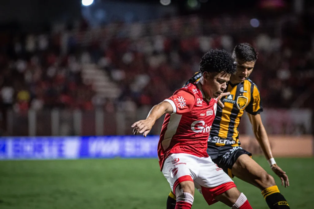 O Vila venceu a partida por 1 a 0 (Foto: Roberto Corrêa | VNFC)
