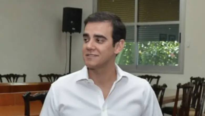 Iram Júnior se especializou em ortopedia e construiu carreira tanto na área da saúde quanto na política Foto: Reprodução