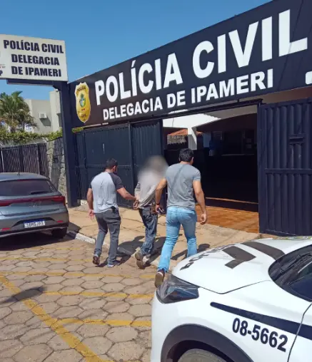 Homem de 43 anos é preso em Ipameri por maus-tratos contra esposa com deficiência 2 Ipameri