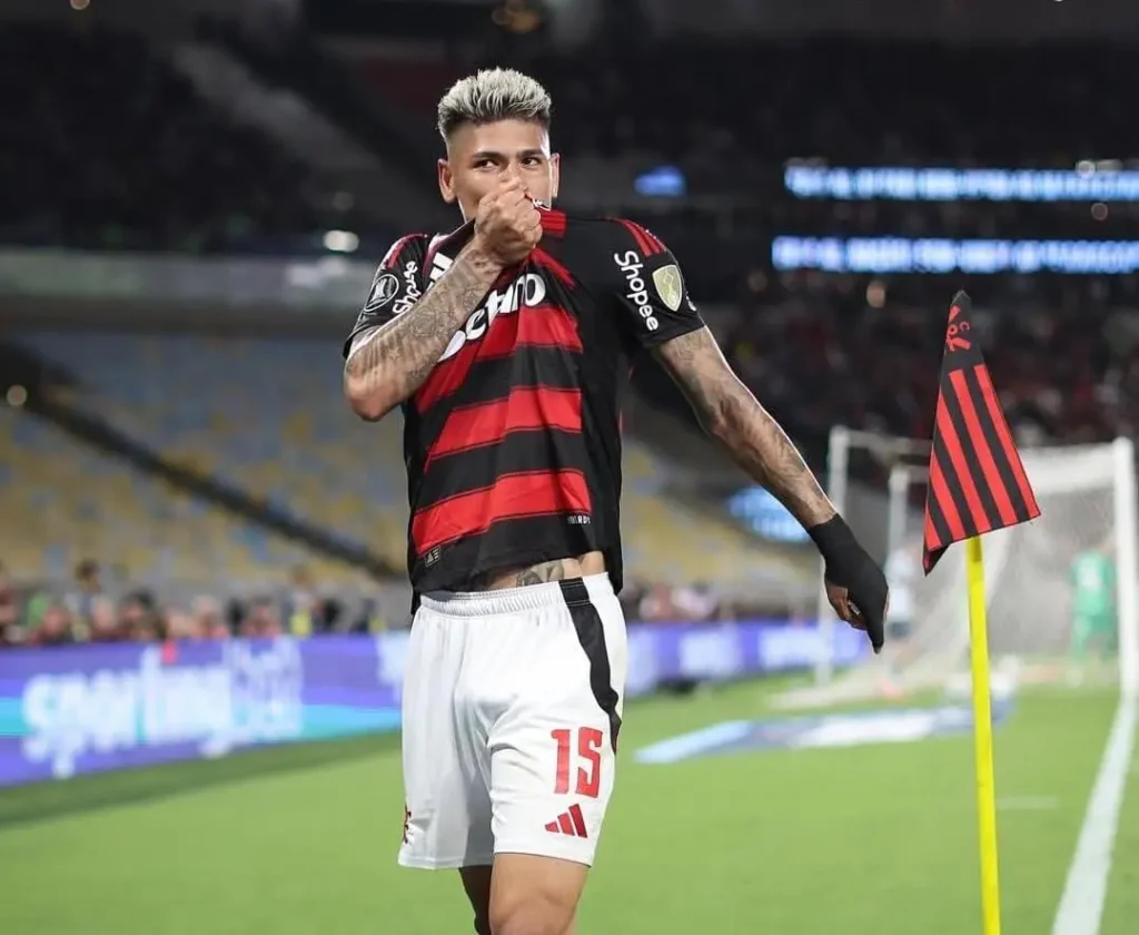 O gol que garantiu a vantagem do Flamengo foi feito por Carrascal, no segundo tempo (Foto: divulgação | Libertadores)
