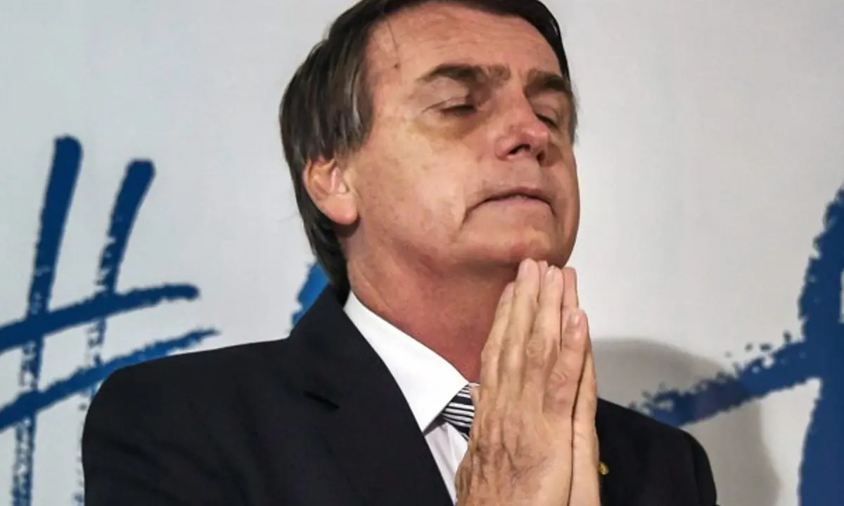  Defesa de Bolsonaro pede ao STF autorização para grupo de oração de 