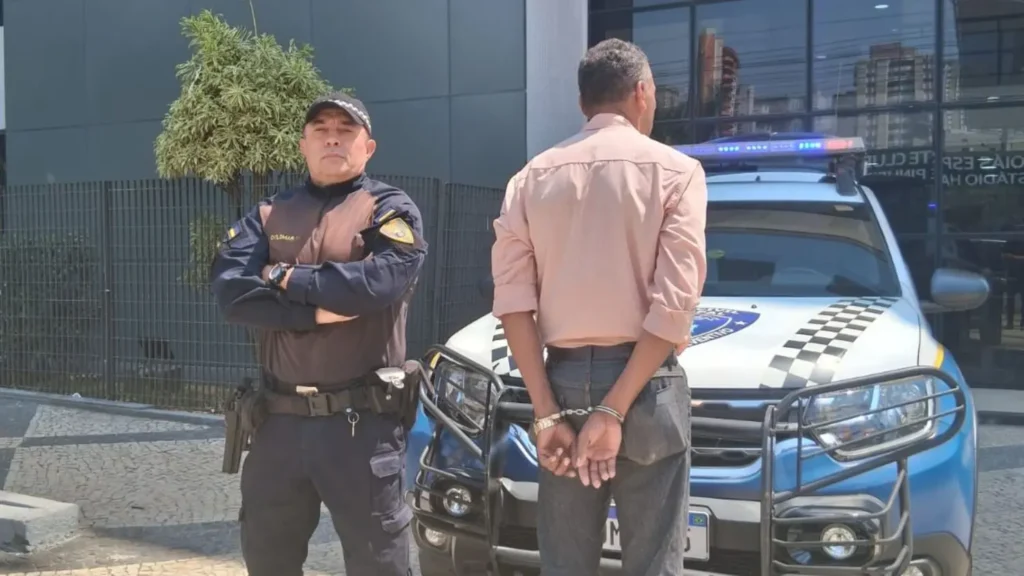 Durante a checagem, os guardas constataram que as informações passadas pelo homem não correspondiam a nenhum agente federal. | foto: Divulgação Secom