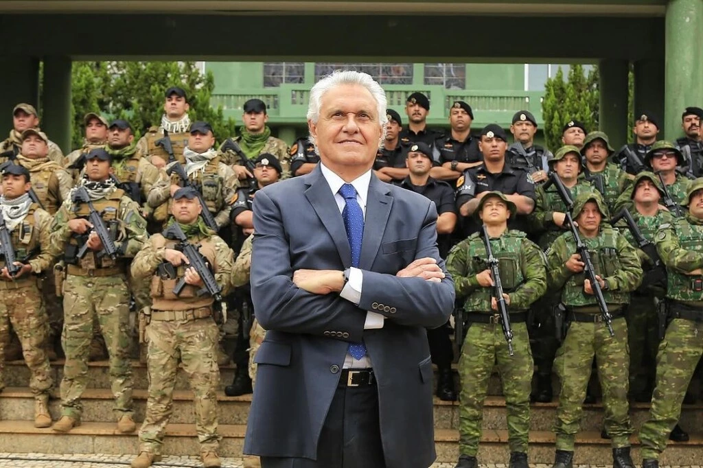 caiado policia 1024x68 1