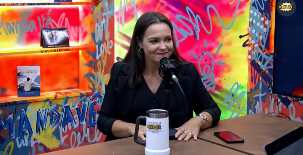 Podcast destaca os bastidores que moldaram a carreira de Cristal 2 CRISTAL