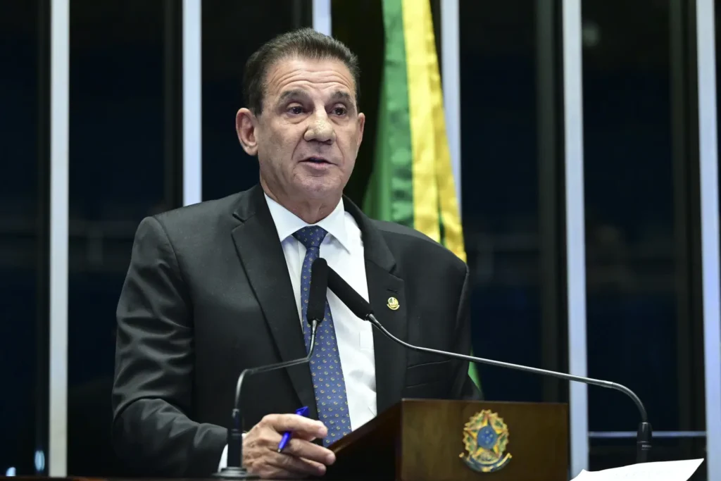 PSD de Vanderlan enfrenta incertezas após desgaste com Mendanha e risco de debandada