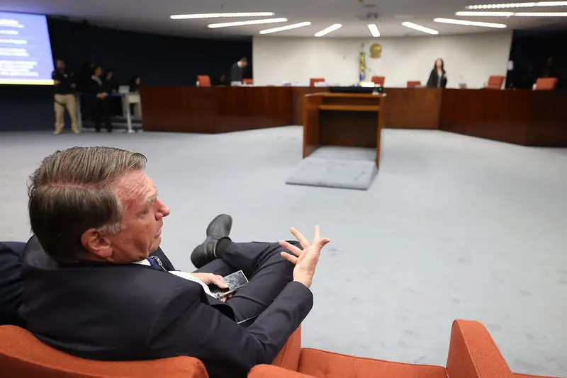 Após audiência de custódia, STF decide manter prisão de Bolsonaro
