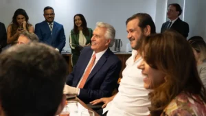 Após almoço com Caiado, Rueda volta a defender nome do goiano ao Planalto