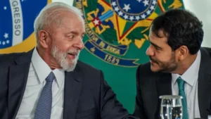 Lula indica Messias para o STF e conclui disputa pela sucessão de Barroso