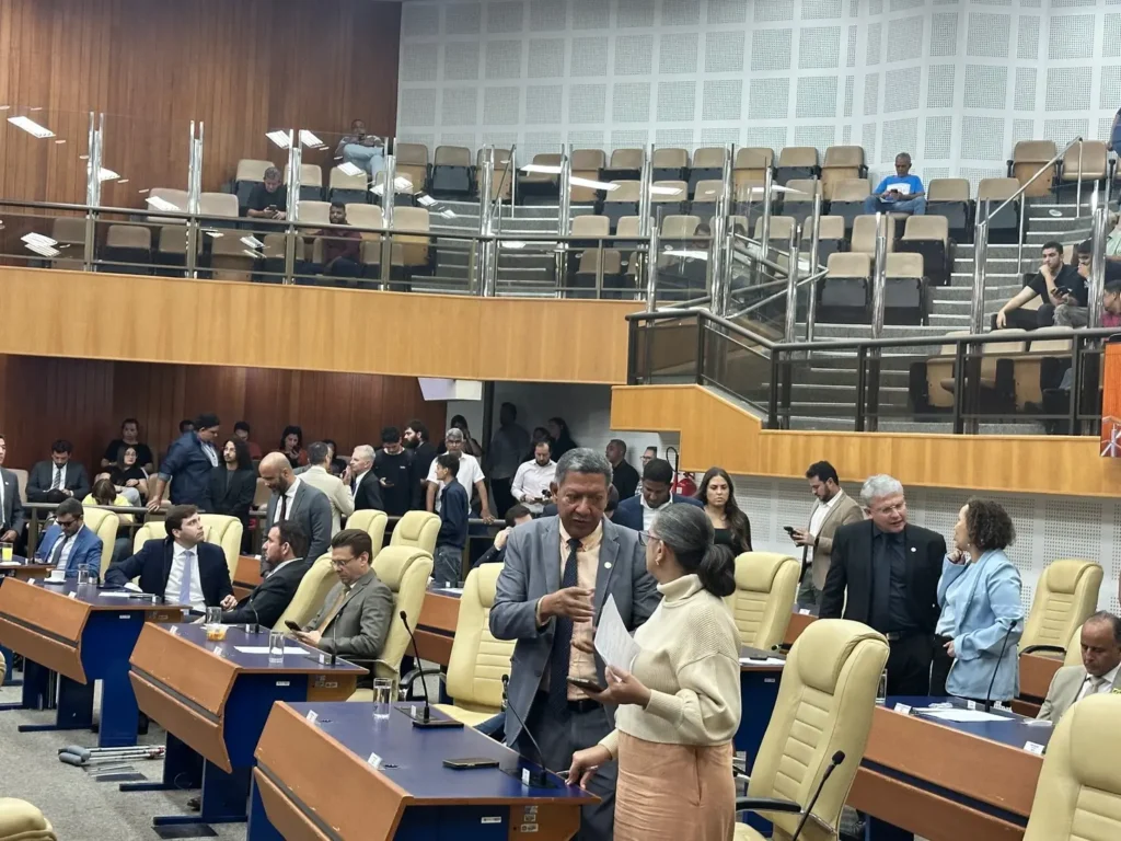 Força da base de Mabel é posta à prova na tramitação da LDO e da LOA