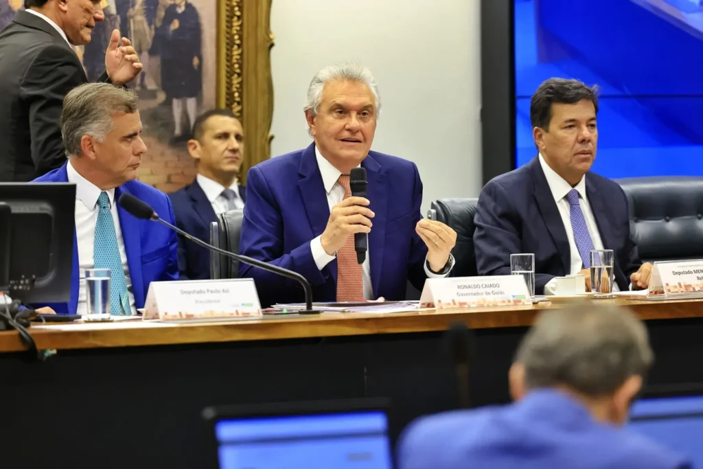 SECOM CAIADO SOBRE DOMINIO DAS FACCOES NO BRASIL POR ANDRE SADDI1