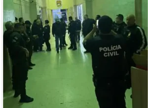 Polícia