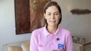 Moraes autoriza visita de Michelle a Bolsonaro na PF