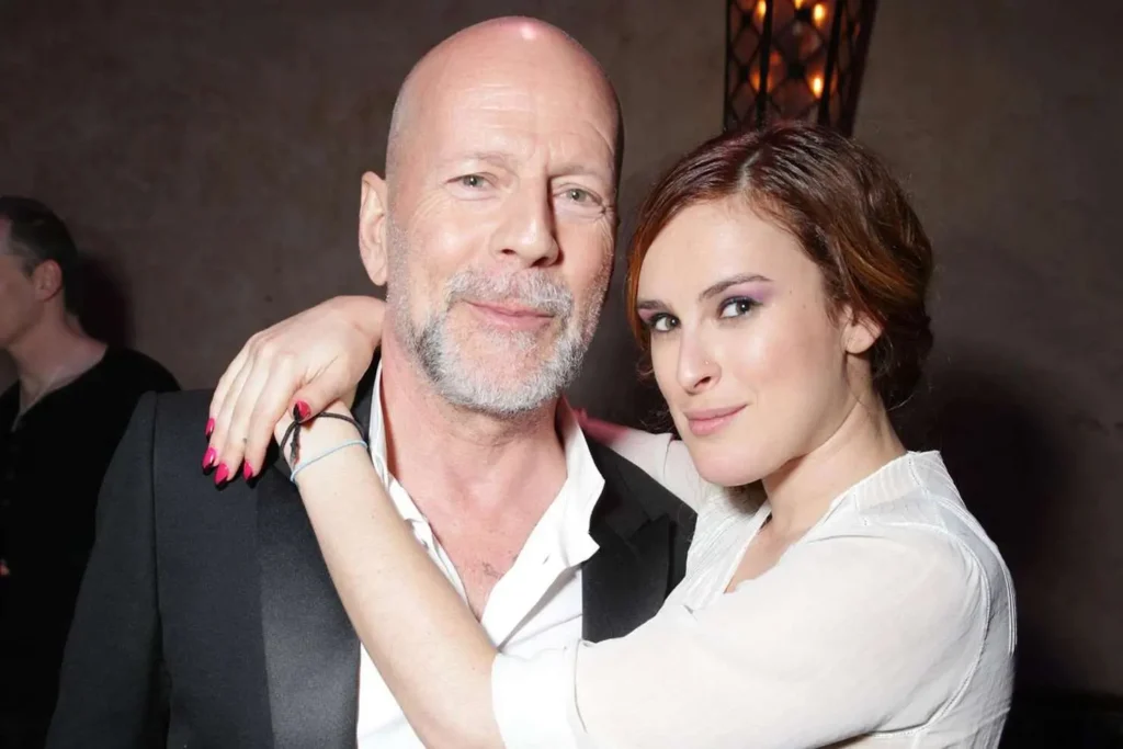 Filha de Bruce Willis relata rotina após diagnóstico de demência frontotemporal 2 rumer willis bruce 112123 2 0af3fa0dcc1e404382ba7b434907872d