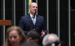 “Esse é o pedido mais forte até agora”, diz Cabo Gilberto sobre impeachment de Moraes