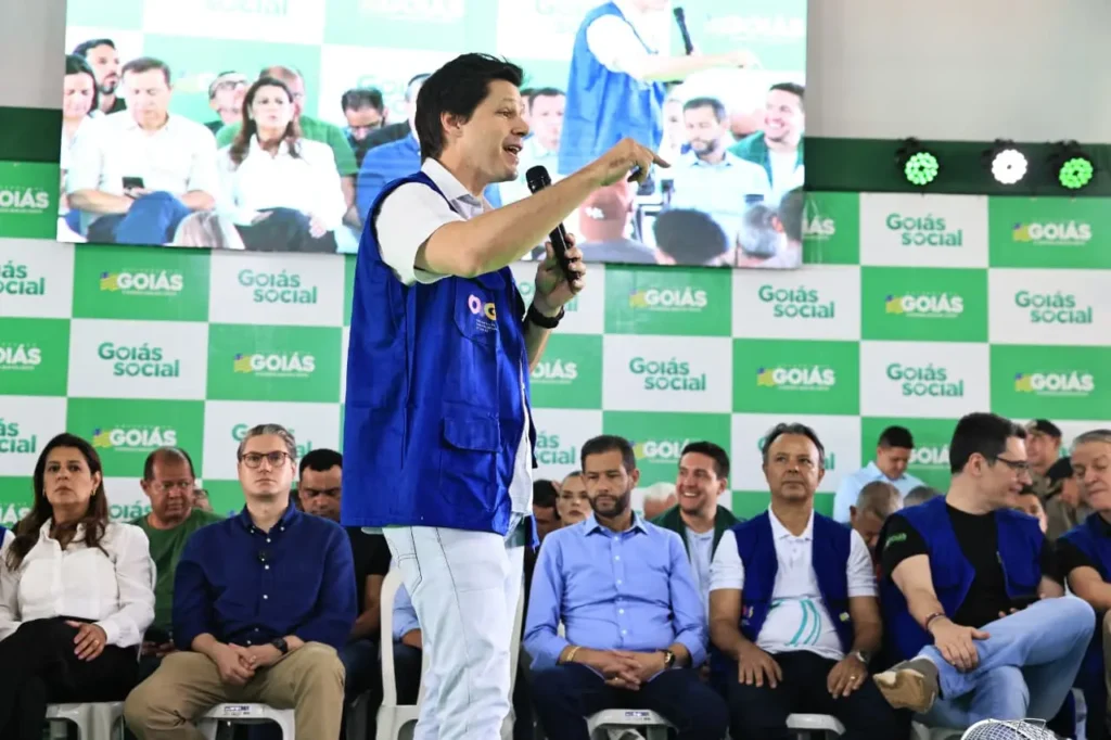 Governo estadual atua em Águas Lindas para conter danos após forte chuva