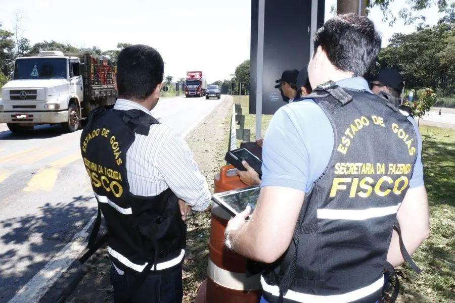 Sefaz-GO abre concurso com 75 vagas e salário inicial de R$ 28,5 mil 3 20 2 CONCURSOS 8