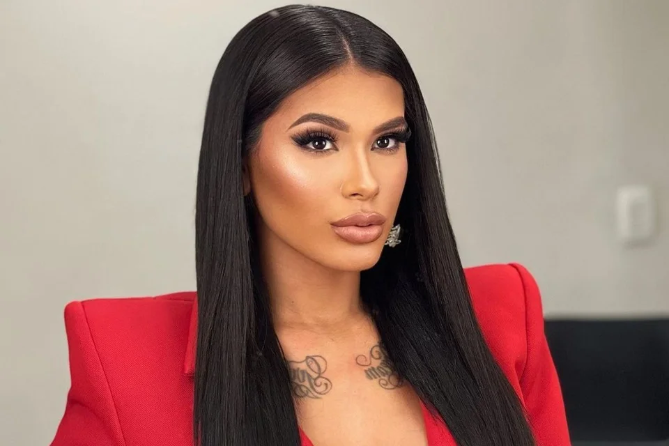 Pocah termina noivado e dispara: "Mulher gostosa não sofre" 3 Pocah