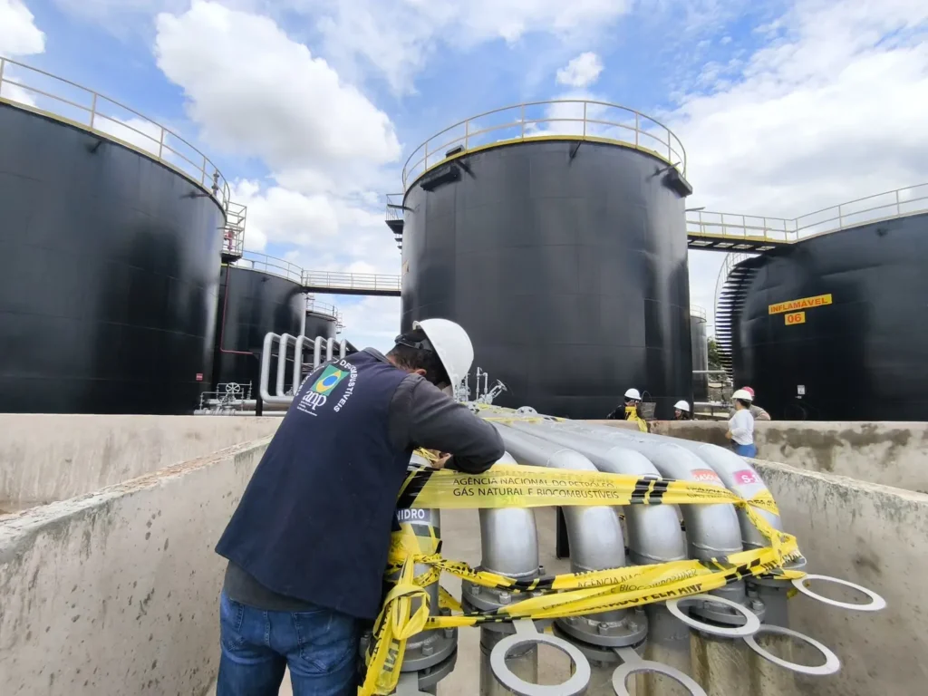 Distribuidoras de combustível em Senador Canedo são investigadas 4 IMG 20251215 111039