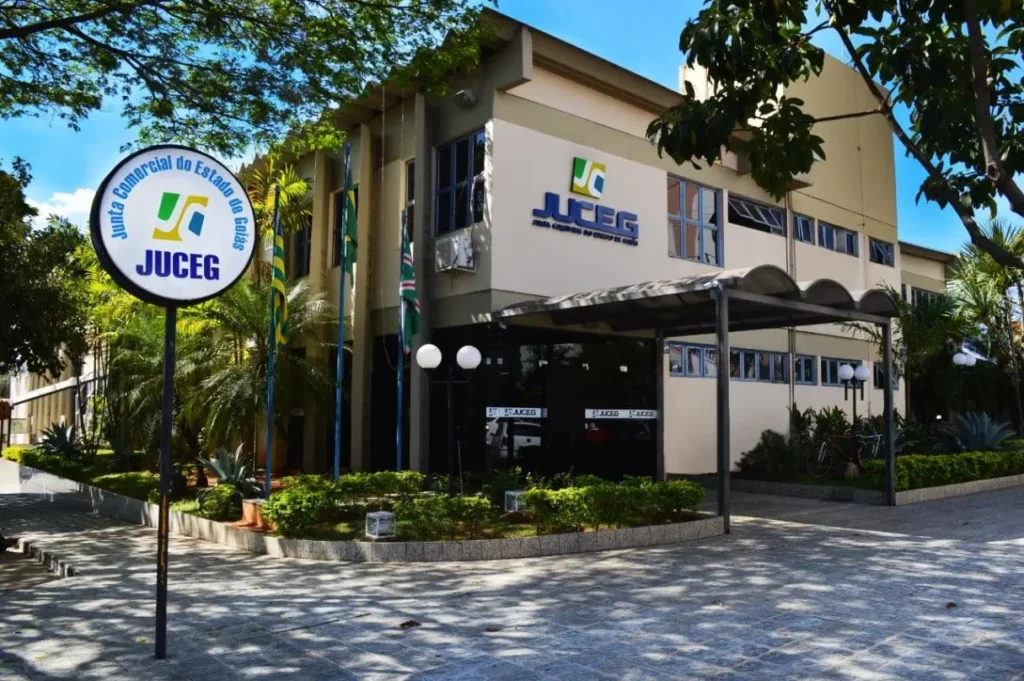 Juceg fachada 1 1 1215x808 1