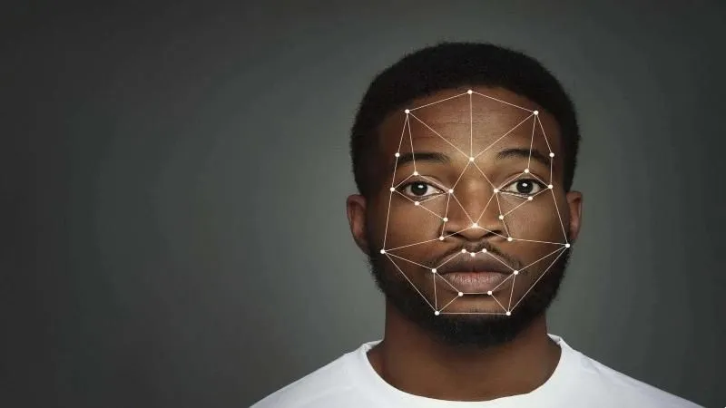 RECONHECIMENTO FACIAL