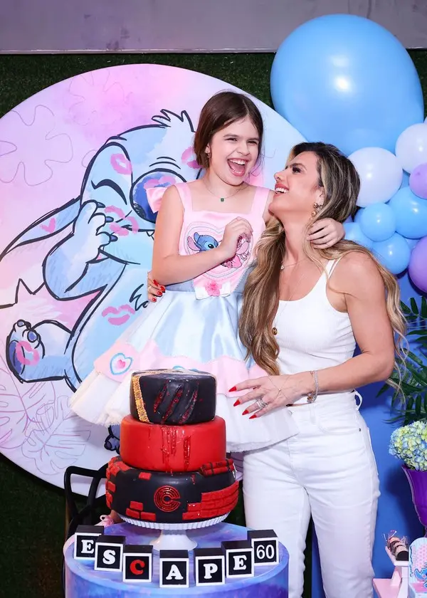 Filha de Ceará e Mirella é proibida de acessar redes sociais 2 Ceará