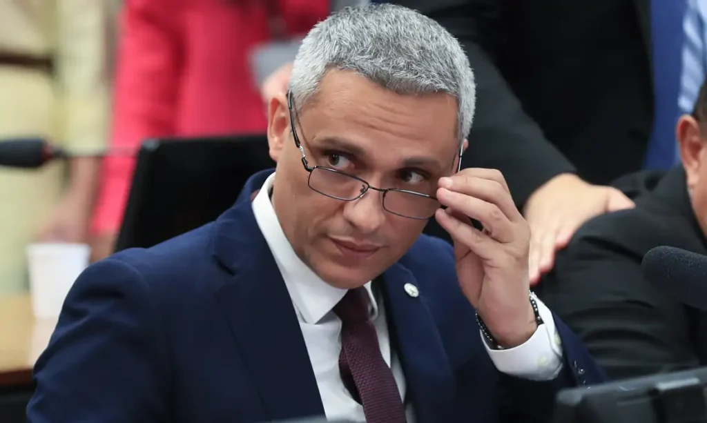 Gustavo Gayer é indiciado pela PF por desvio de cota parlamentar 2 Gayer