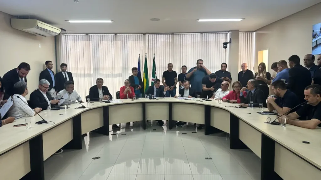 Mista aprova LOA de R$ 10,8 bilhões e alterações na Cosip