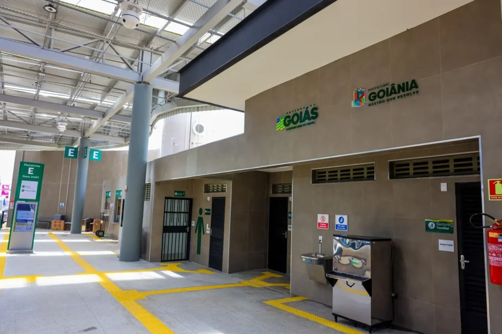 0a11e96a 751d 46af 92dc d5357a2ea243