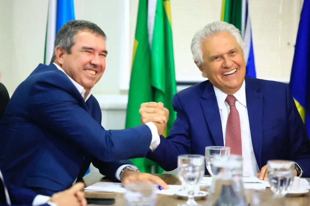 Caiado admite conversar com outros partidos para ser candidato a presidente
