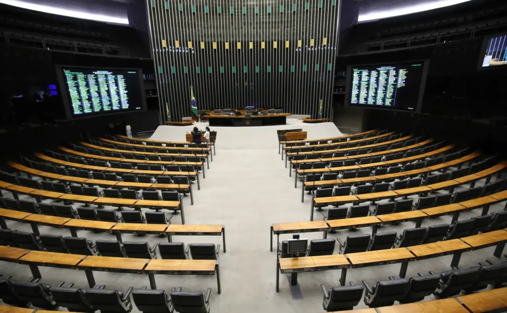 Federações viram caminho quase obrigatório para enfrentar cláusula de barreira