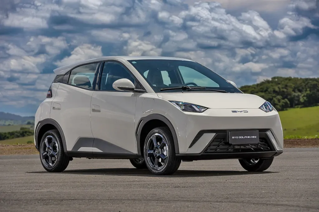 BYD Dolphin lider em vendas Brasil