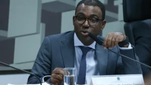 Master tinha só R$ 4 milhões em caixa antes da liquidação, diz diretor do BC