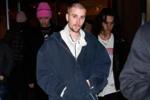 Justin Bieber 2196358200