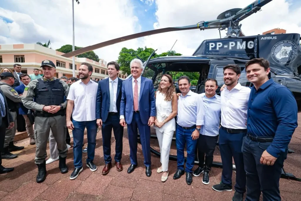 Ao entregar helicópteros às polícias, Daniel diz que “vida do bandido vai piorar” 3 Daniel