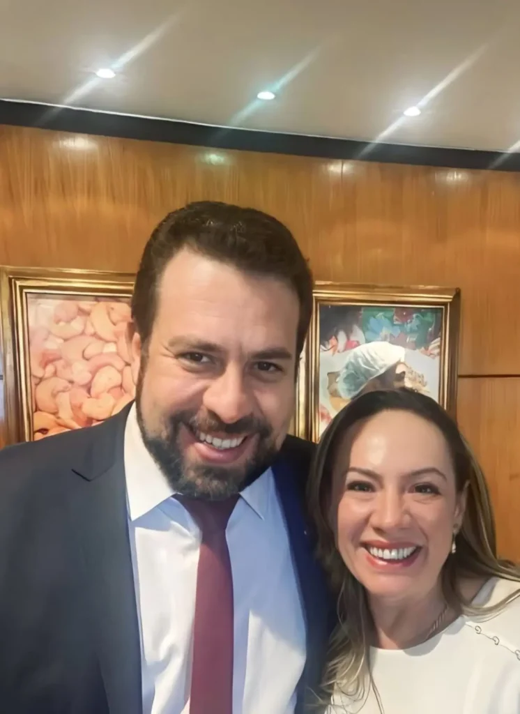 Guilherme Boulos participa de plenária e ação de serviços públicos em Goiânia