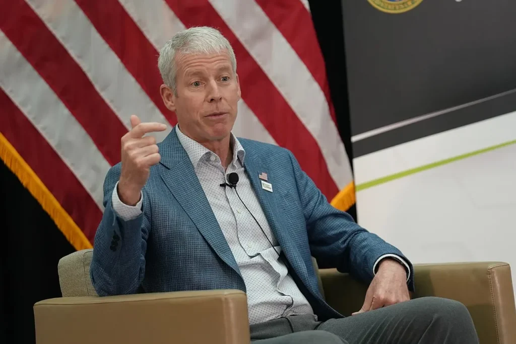 20250625 113900 Secretary of Energy Chris Wright visit NETL