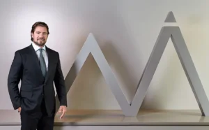 Caso Banco Master revela rede que une políticos, bancos e bastidores da política brasileira